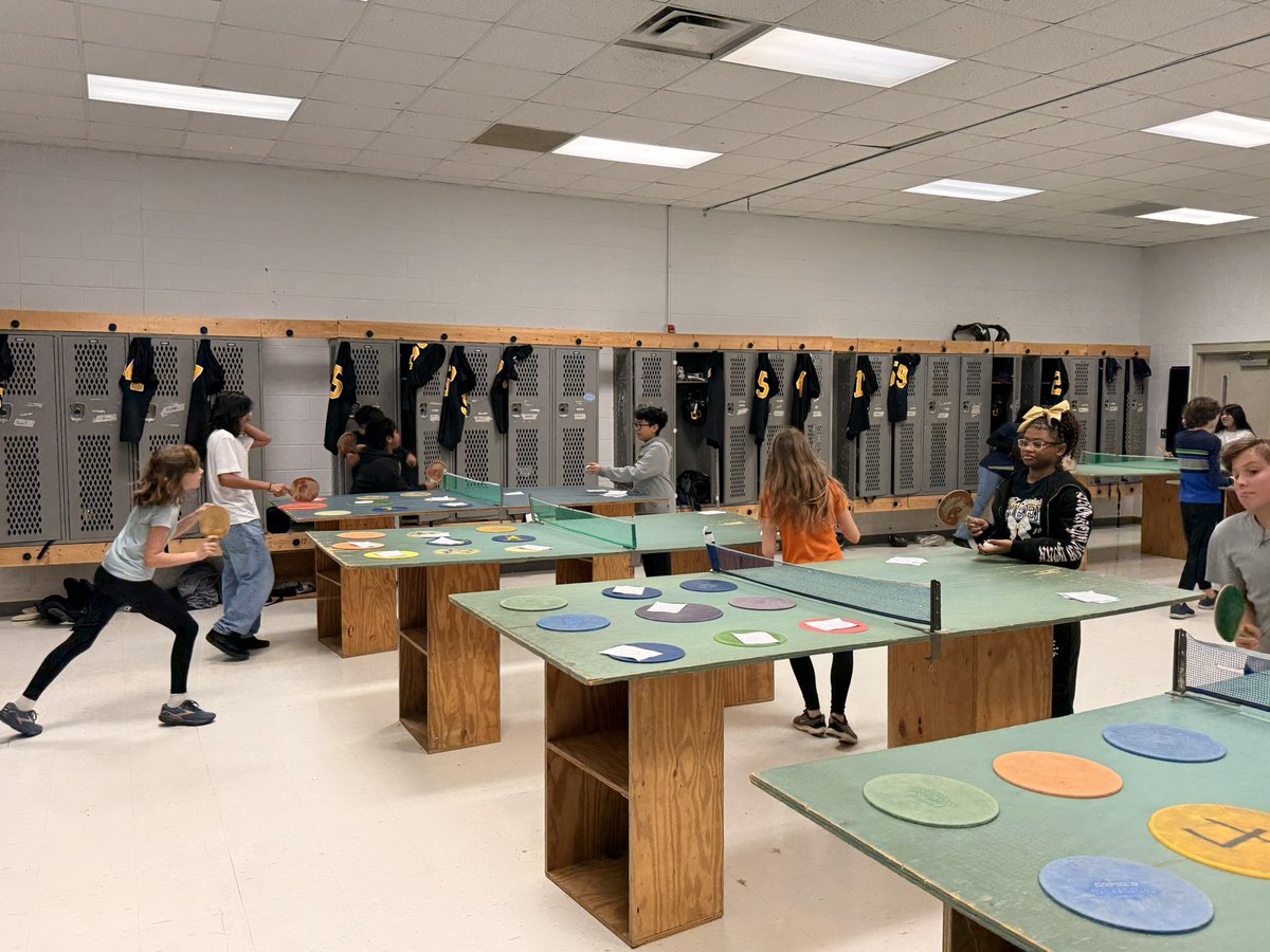 PECoachStacy's tweet photo. A little serving practice with a tic-tac-toe challenge! Badminton. Ping pong. Who can get three in a row first? https://t.co/SGO2hBQwdI