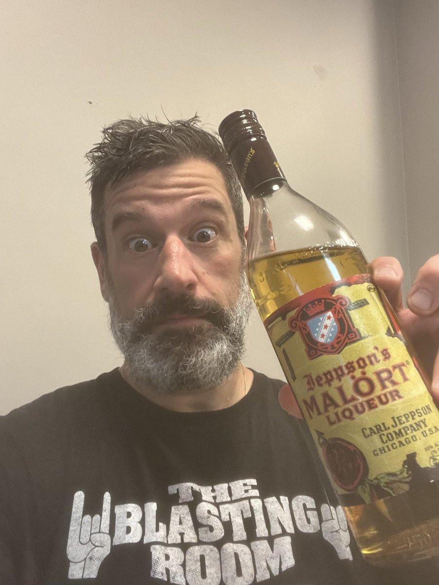 Ronnie Shakes ☕️🎙 tweet media