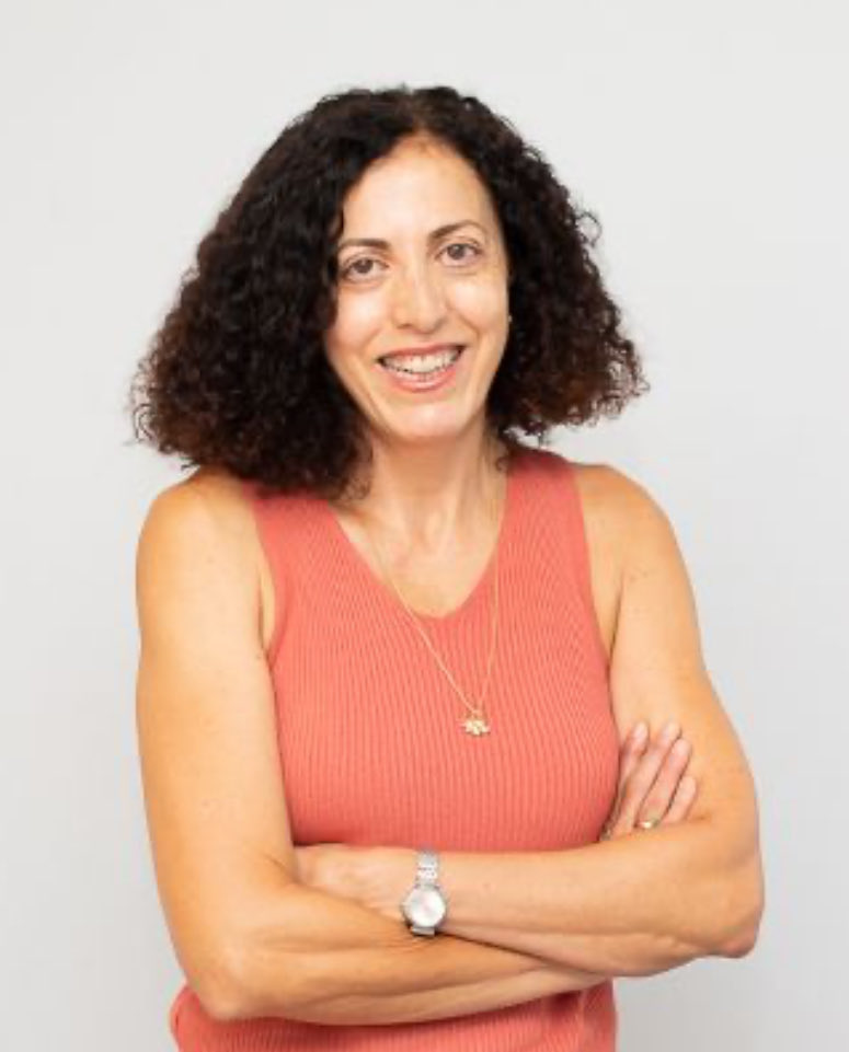 🎓 ¡Última Clase Impartida con broche de oro! La Dra. Prado Silván Ferrero (Profesora de la UNED) ha impartido un módulo fundamental sobre la Gestión de la Información en Emergencias a Nivel Social. Un privilegio para nuestros alumnos. ¡Máximo rigor académico en la formación!