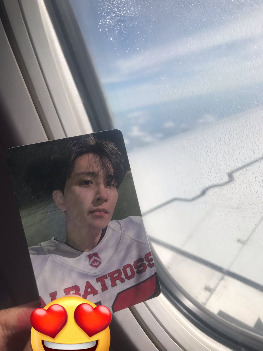 Youngjae_Charts's tweet photo. Happy to see you 🫶🏻 @ChoiArs_YJ 

#Fermata_inBKK_D2
#YoungjaeAsiaTourinBKK
#Fermata_inBKK
#Youngjae #영재 https://t.co/UROf0VXP6P