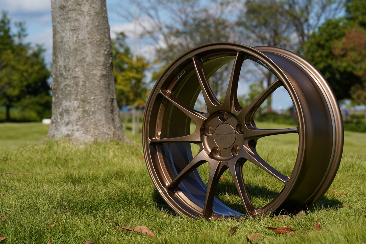 ティーズ ページ17 新商品】11月1日発売 TWS センターキャップL（Φ70） ペイント