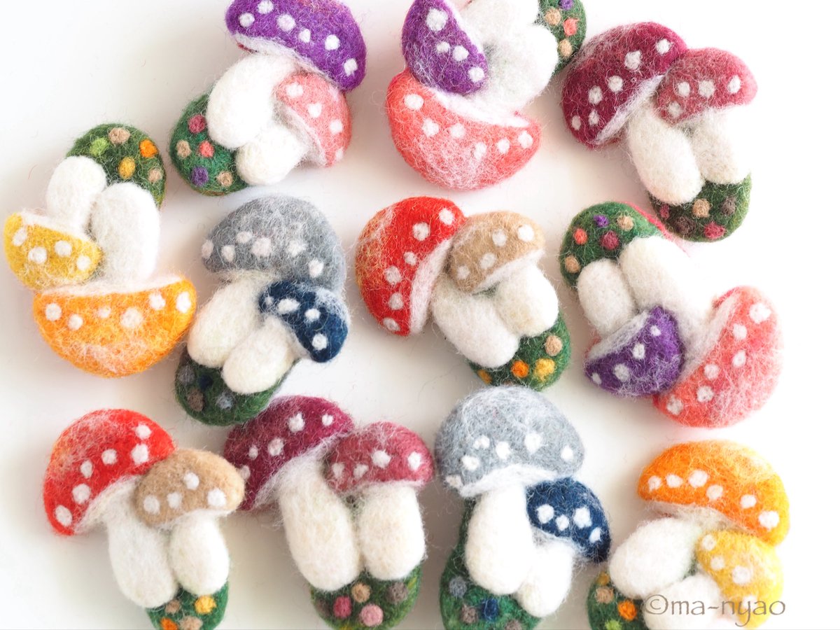 作家様　ワイヤーキノコ 11.19-23個展vol.7〜にょきにょき美術館〜𖥣𖤥𖥣まーにゃおroom