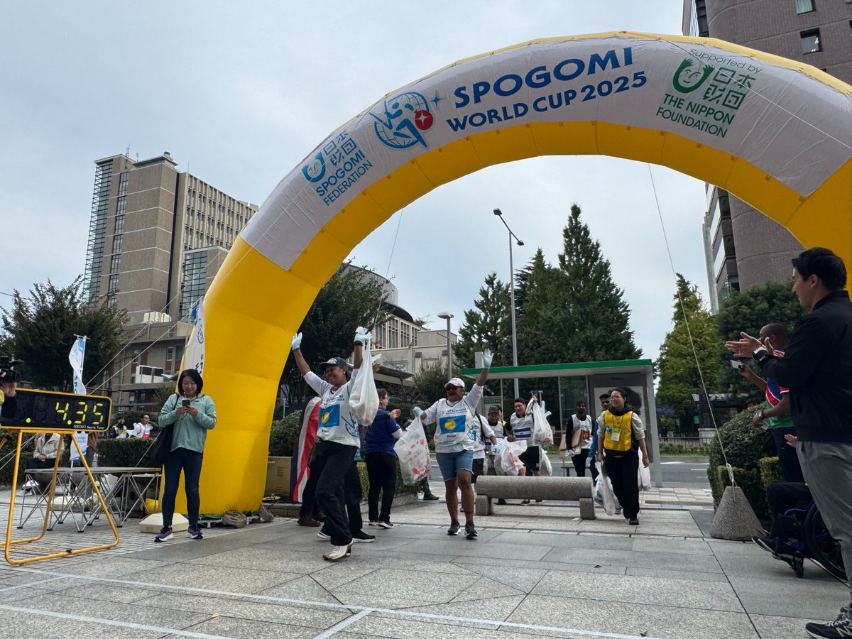 JICAPalauOffice's tweet image. The SPOGOMI World Cup 2025 was held in Shibuya, Tokyo, bringing together 33 countries to compete in “trash-picking as a sport.” The Palau team joined the cleanup, connecting with teams worldwide for a cleaner planet.🌿 Next World Cup: 2027! ♻️ #SPOGOMI #SPOGOMI2025 #JOCV #Palau