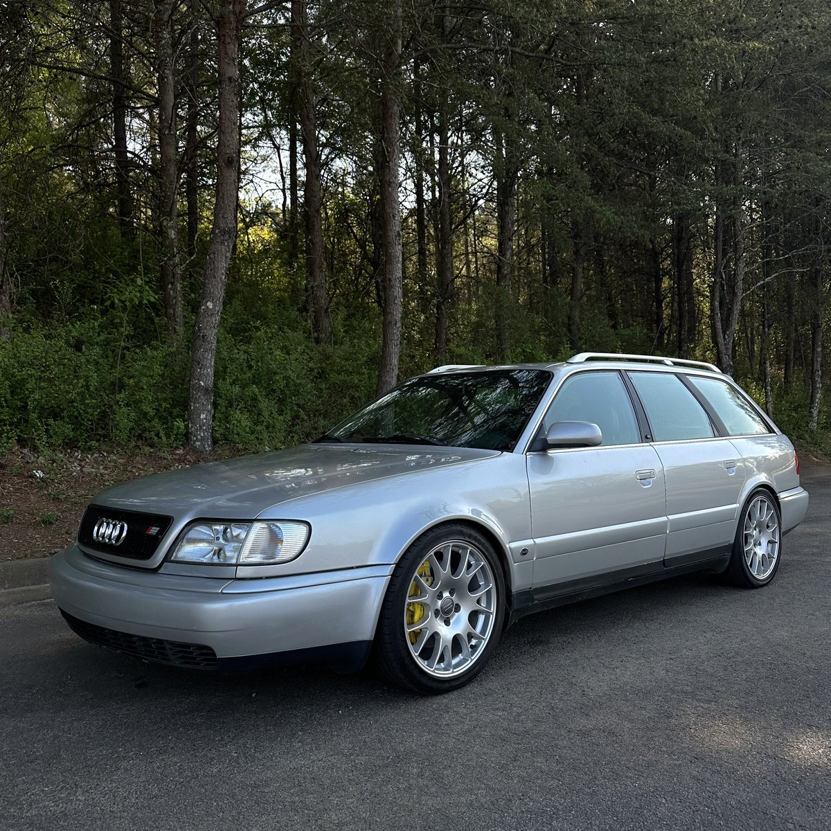 StreamAutocarss's tweet photo. Got some BBS so let’s get this unicorn sold. $1,500. 1/400 made 1995 Audi S6 Avant, manual 5 cylinder turbo. Runs and drives great. Atlanta area. Reach out with questions! https://t.co/xdjUOa6MsD