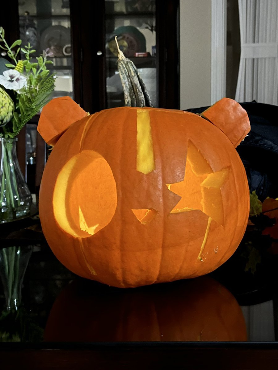 harwaap's tweet photo. My 2023 and 2024 Punkjack pumpkins, will be making a third 🙂‍↕️ https://t.co/eBREBTy09s