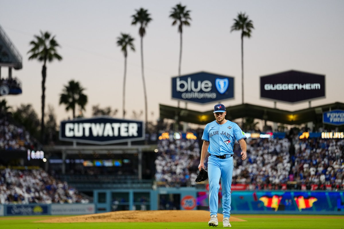 Trey Yesavage has 12 strikeouts, the MOST by a rookie pitcher in a #WorldSeries game!

He struck out all nine members of the Dodgers' lineup before the sixth inning!

(H/T <a href="/EliasSports/">Elias Sports Bureau</a>)