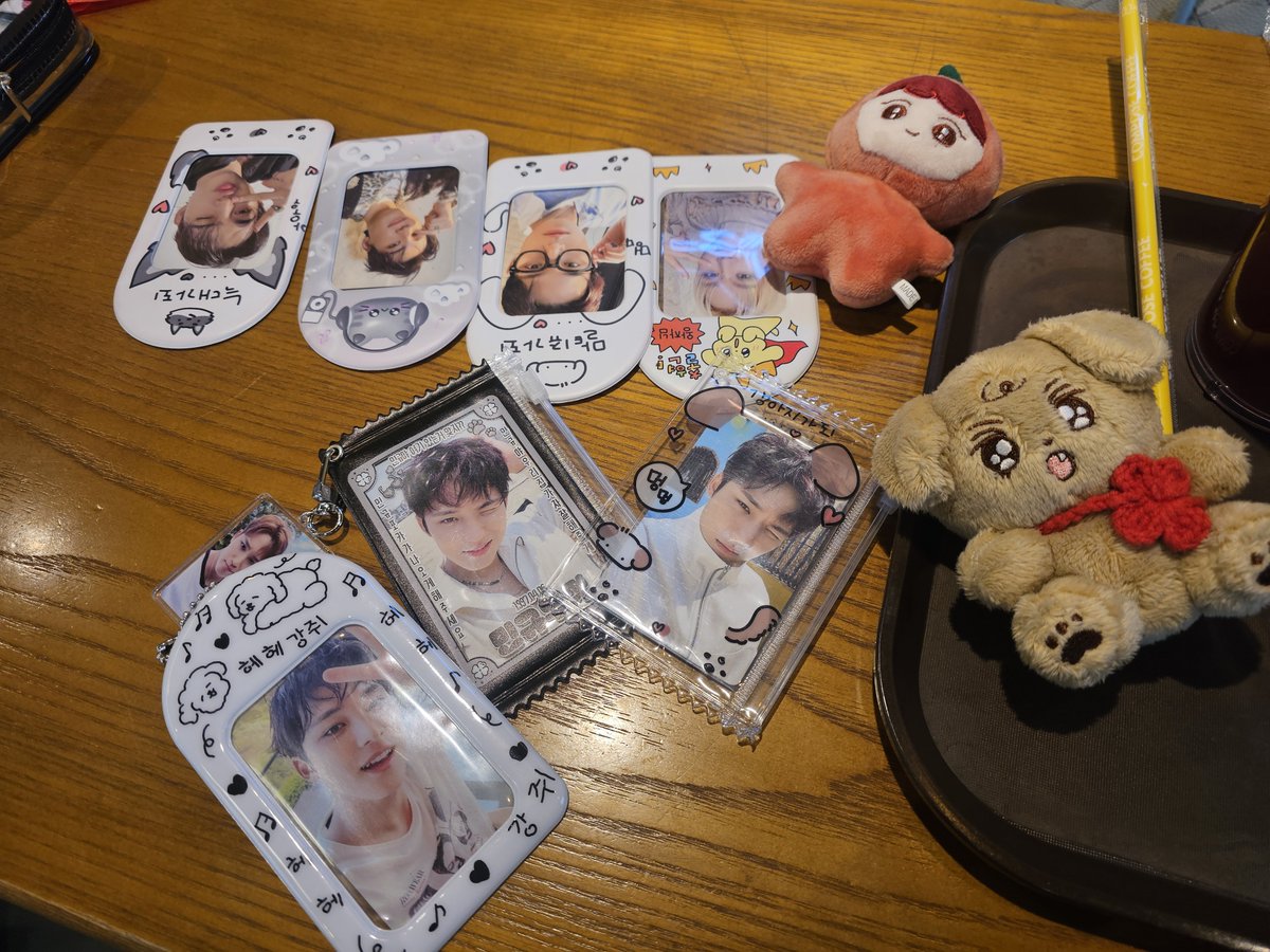 9yu_m_89's tweet photo. @hanarin0526 
언니랑 앨깡겸 데이트 - ! 🩷
휴덕중인 나레기 언니가 보내준 서먕호씨 사진보고 박박 웃는중😂😂 담에는 생카가쟈아 https://t.co/t8NzRBoLKI