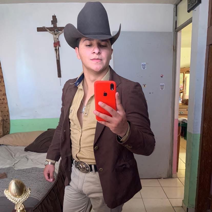 ma25231609's tweet photo. Emiliano Rios de García https://t.co/KNS7gFKuRK