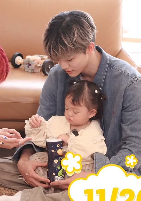 kitpup_'s tweet photo. 썅 .. 봄이 재민이 품에 쏙 . 안겨잇는거 미쳐블것다 https://t.co/7or3GaVdQW