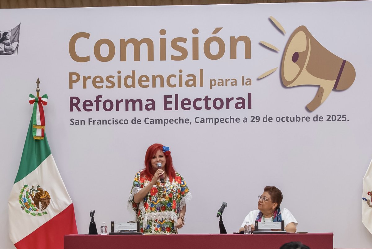 LaydaSansores's tweet photo. Hoy tuvimos visita de lujo; un honor recibir en Campeche a nuestra querida @ErnestinaGodoy_, mujer emblemática y respetada por quienes integramos el movimiento de la Cuarta Transformación. Hoy encabezó la primera de las dos Audiencias Públicas de la Comisión Presidencial para la Reforma Electoral.

No queremos reformas electorales donde importen más las formas que el fondo. Mucho dinero, pero poca confianza. El dinero no fortaleció la confianza en el voto. Y el voto no debe ser un acto de fe, sino un acto de certidumbre.

Que todos y todas sepan que su voto cuenta.