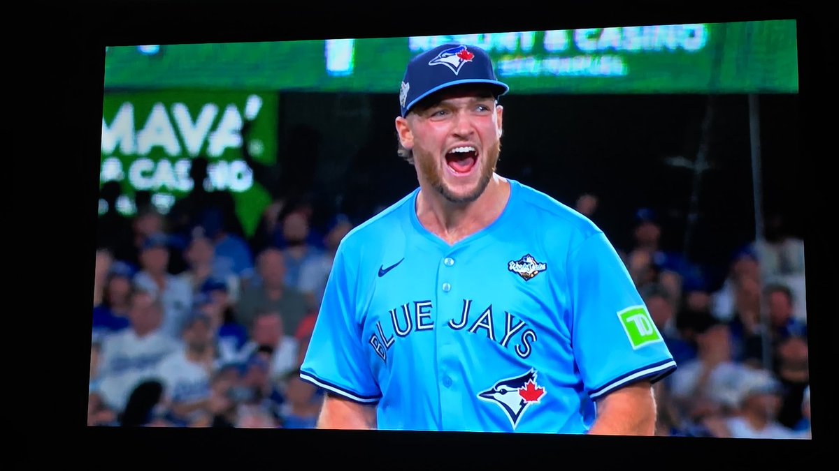 Phenomenal night for the rookie 
#WANTITALL #WorldSeries