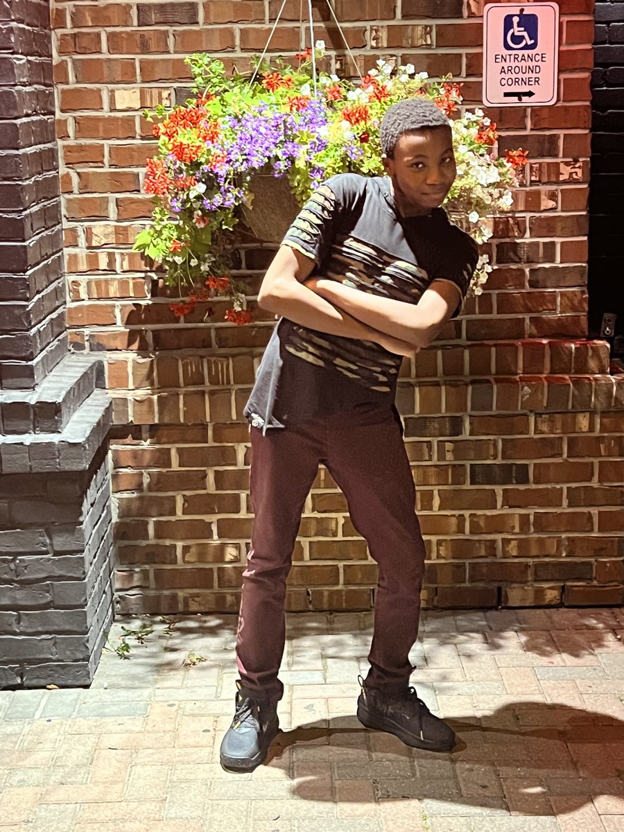 MISSING PERSON
The Woodstock Police Service is seeking the public’s assistance in locating a missing person.
A 15-year-old male named Elijah has been reported missing. 
If you have information about his whereabouts, please contact the Woodstock Police Service at 519-537-2323.