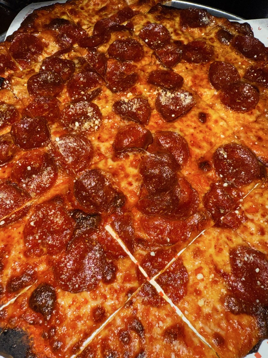 jakemurray8's tweet image. She fumbled 🤡🤡