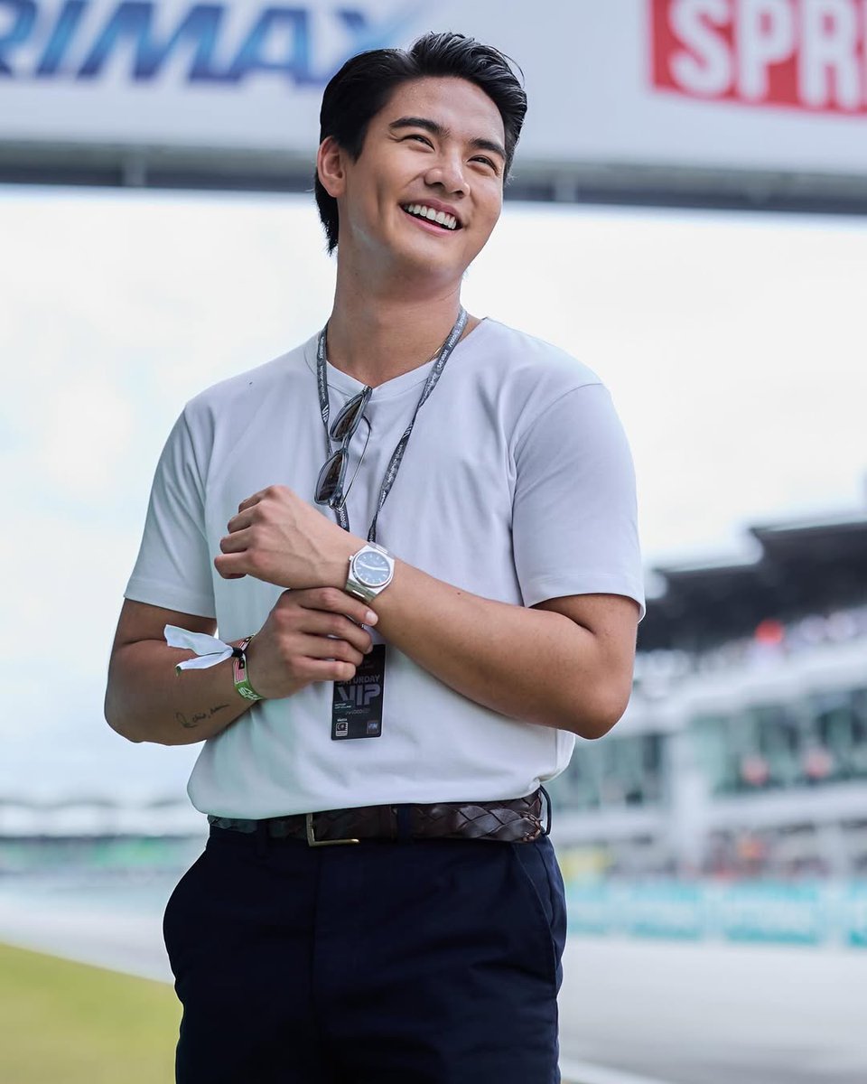 SAGERGLOBAL's tweet photo. Michael at the Grand Prix of Malaysia with his Tissot fam 🇲🇾

Made new friends, brought good vibes, and wore that Tissot watch like it was made for him 😍

Big thanks to Tissot for having him and making it a weekend to remember! 🧡

#MichaelSager | Michael Sager | @michaelsager_ https://t.co/bx9HGggl5F