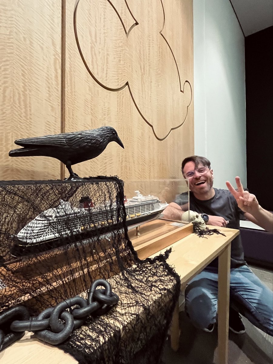 vadrum's tweet photo. New adventure incoming! 🤠
After 3 magical contracts on the Disney Wish - including the last one as Music Captain - I’m thrilled to announce that I’ll be joining the fabulous Disney Fantasy for its glorious relaunch in November! 🚢🐭✨
Full post on https://t.co/kG0h5WFAvw https://t.co/8sDshFlvTC