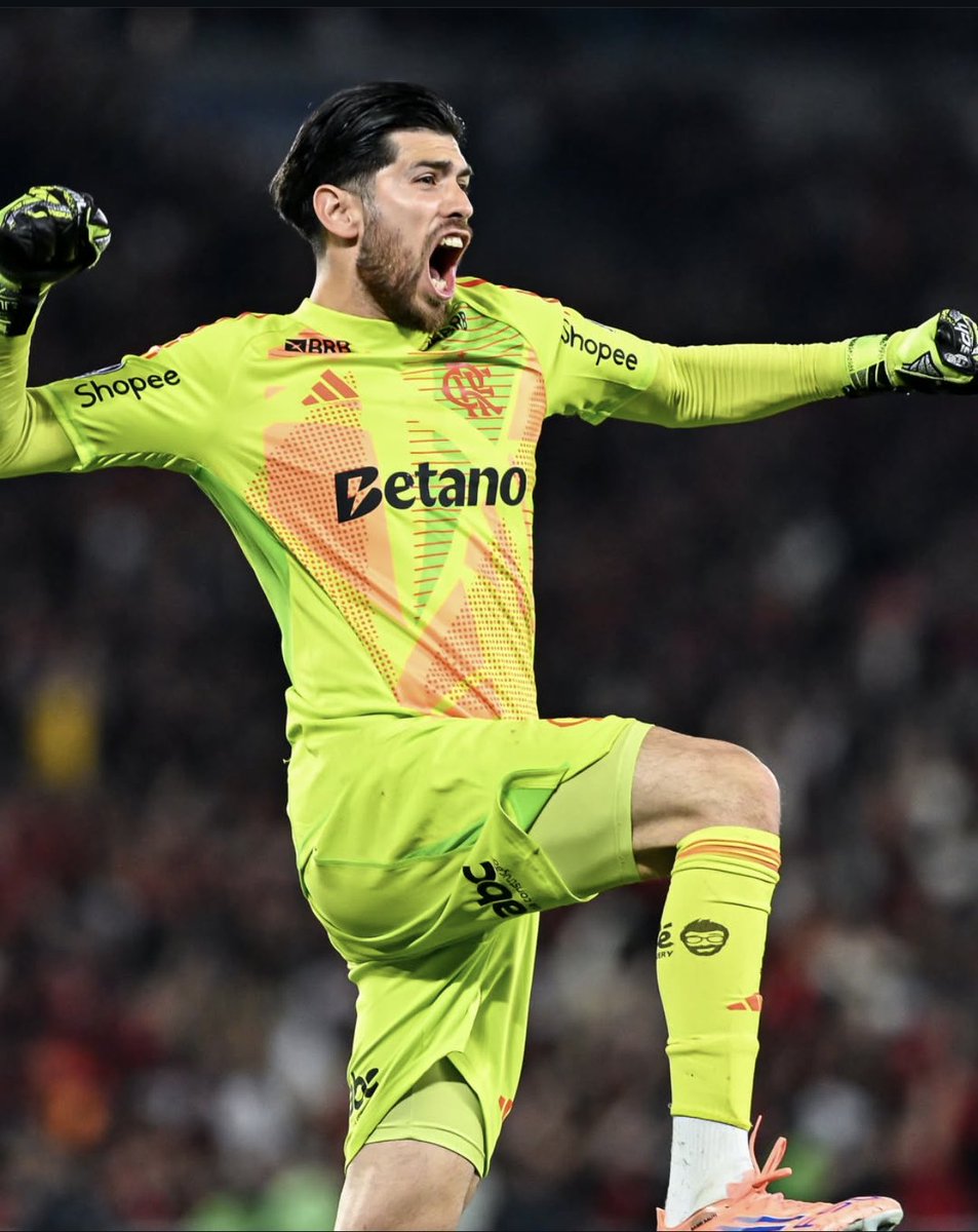 LAVEM A BOCA PARA FALAR DE AGUSTIN ROSSI!

MAIS UMA FINAL, PORRA!!!!