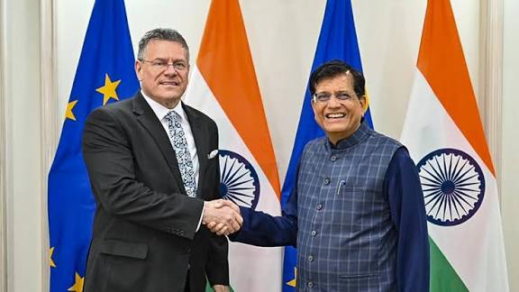 पीयूष गोयल ने भारत-यूरोप FTA वार्ता को आगे बढ़ाने के लिए ब्रूज़ल्स का दौरा किया, टैरिफ और गैर-टैरिफ बाधाओं को हटाने पर बात हुई, दोनों पक्ष 2025 के अंत तक समझौते को पूरा करने के लिए प्रतिबद्ध हैं यह वैश्विक दबाव के बीच भारत की संतुलित और मजबूत व्यापार रणनीति का प्रतीक है