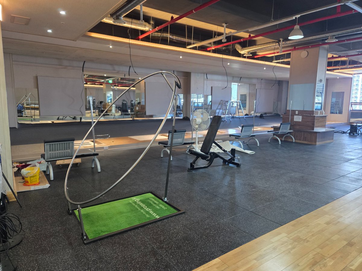 Proswing_Inc's tweet image. 여수 자이언트골프존연습장
#프로스윙204 스윙궤도와 자세 리듬
#스윙플레인2.0 드라이버스윙 아이언스윙 
회원분들의 반응이 너무 좋습니다.^^

proswing.kr
제품문의:1899-6637

#골프다운스윙 #스윙자세레슨 #골프교정용품 #골프스윙머신 #골프자세교정 #드라이버연습 #아이언연습