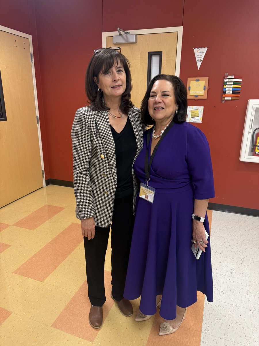We had the privilege of welcoming Maria Teresa Pedroche, as our <a href="/botello_pl_es/">Felix G. Botello Personalized Learning Elementary</a> Principal for a Day! She shared her journey, read to students, participated in an A-Team morning huddle, and walked classrooms!