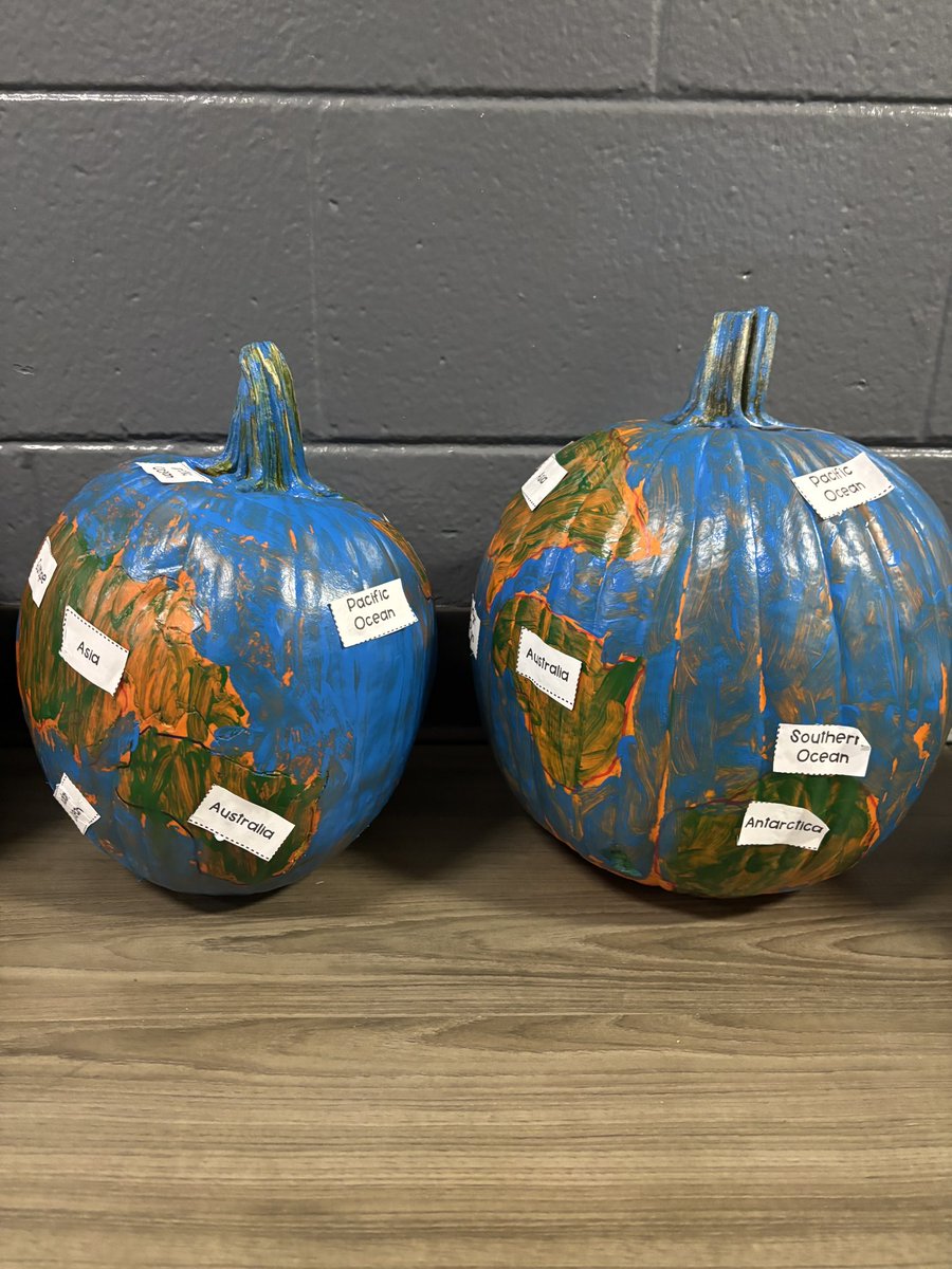 mrsjgehrke's tweet image. Geography meets creativity in 3rd grade! Students labeled continents and oceans while turning pumpkins into mini-globes. Hands-on learning mixed with some Halloween fun this week! 🎃 #theHeARTofExcellence @DrMarkJGonyea @TFAA_Rams