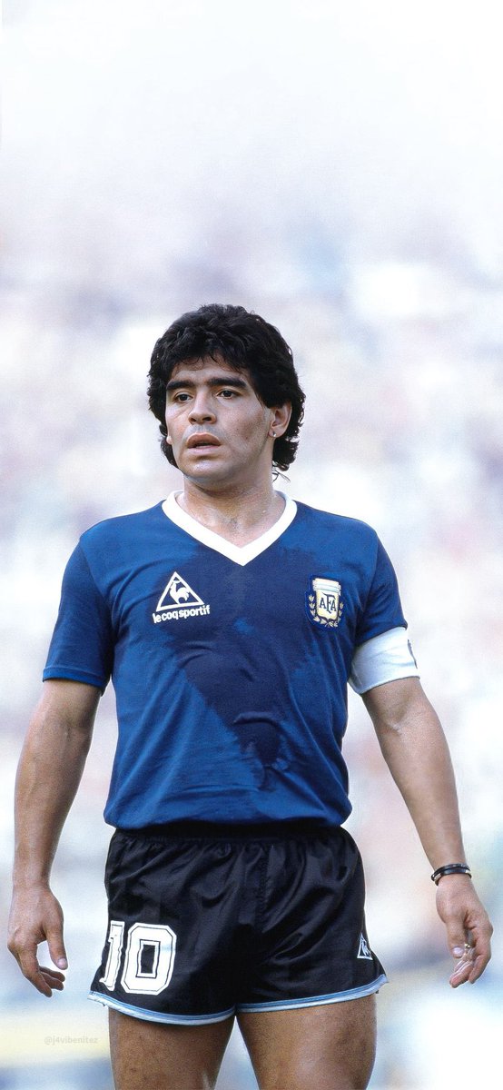 Hoy nacía el más grande de todos.

Feliz cumpleaños, Diego. ♾️🔟