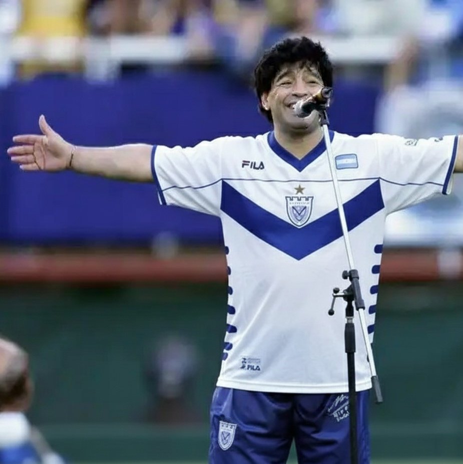 En un universo paralelo quizás...😅 #FelizCumpleDiego #Maradona♾️