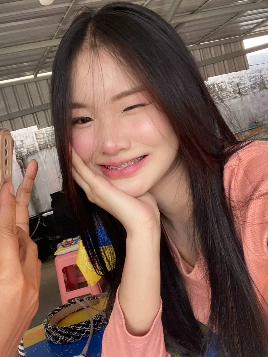 สาวขี้อ้อน tweet media