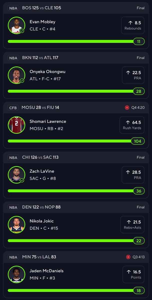 Zach Roberts tweet media