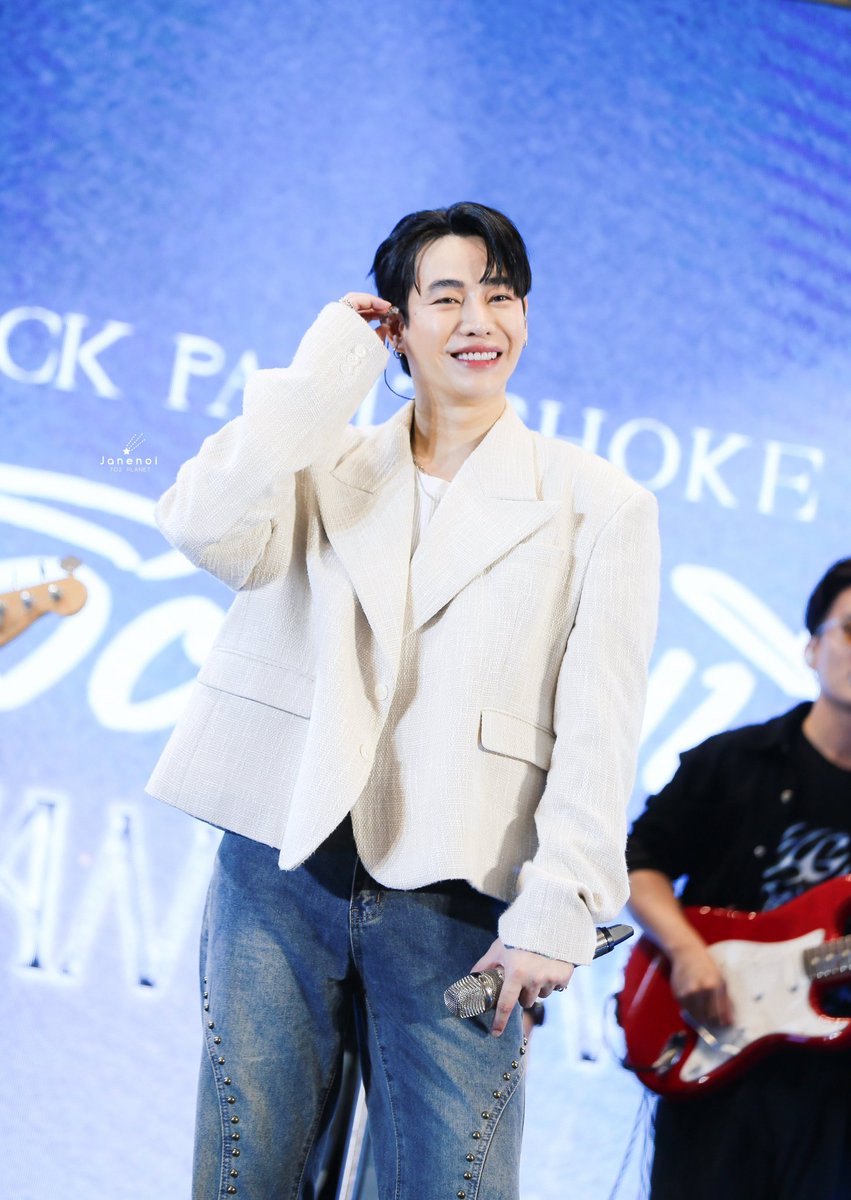 M_PFCindy's tweet photo. อยากมีเธอแบบนี้ทุกวัน 🦋

คิดถึงเพลงนี้มากๆ ได้ฟังครั้งแรกที่งานนี้ สตั๊นไปสามนาที ตลอดเวลาที่ได้ยิน...อยู่ๆ ก็มีผู้ชายแต่งเพลงมาจีบ ☺️ (😆)

เพลงน่ารักมากๆ...แต่เจ้าของเพลงน่ารักกว่า @peckpalit ❤️
#เป๊กผลิตโชค 
#PeckPaLitchoke https://t.co/qiArr22h1j
