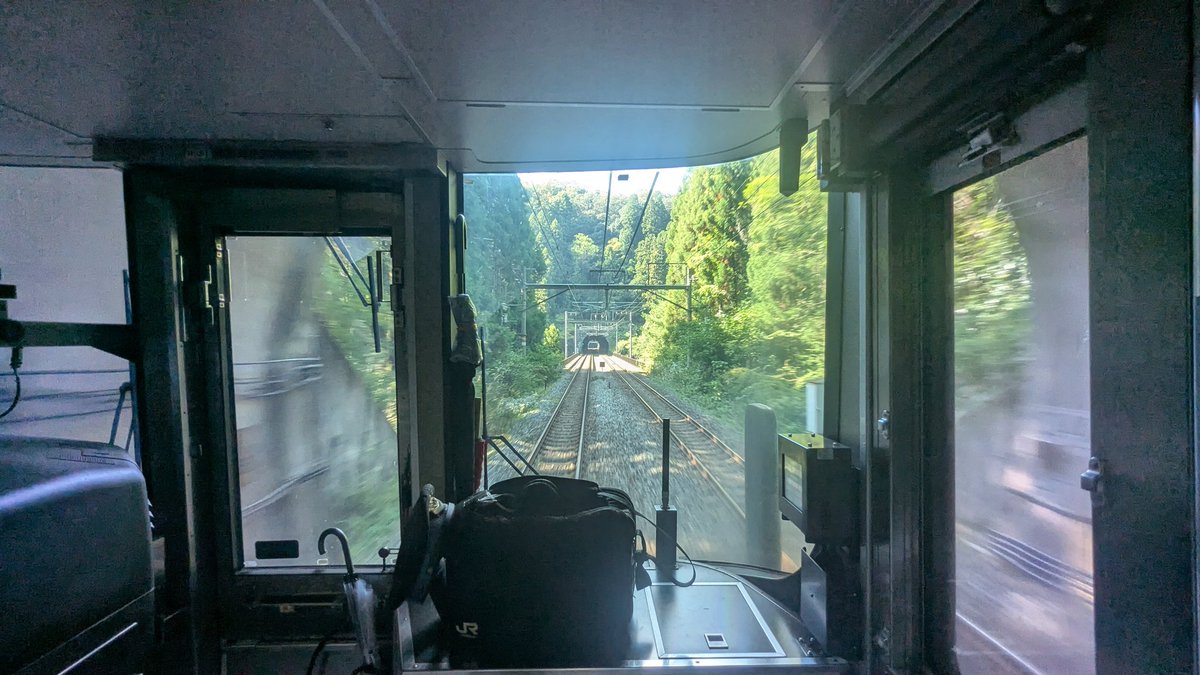 かめせんにん on X