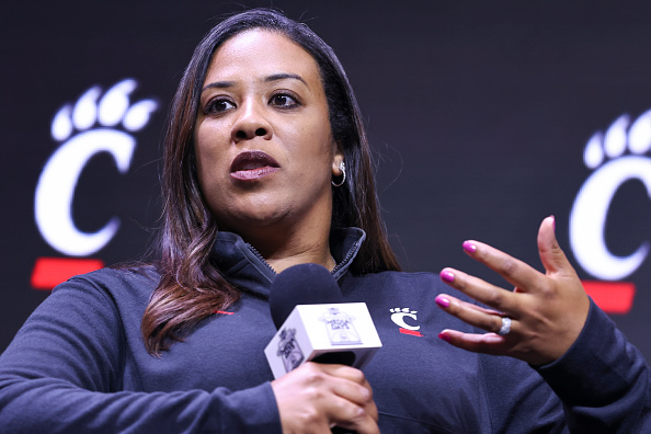 UC Women's Basketball Head Coach Katrina Merriweather joined us today on ESPN1530...

iHeart: tinyurl.com/3enwjsxh
Apple: tinyurl.com/3fpczm3m
Spotify: tinyurl.com/bdzznbp9