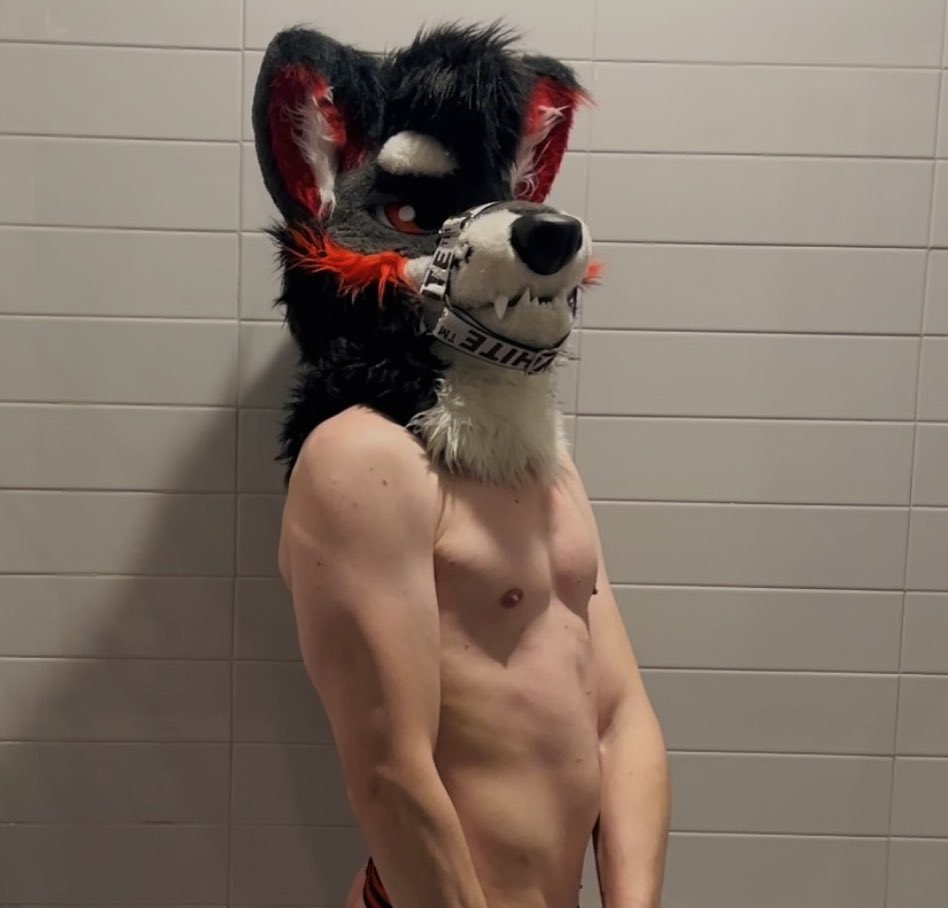 RookYeen's tweet photo. Progress pictures at  7 months and 18lbs later! 💪 https://t.co/Y8Wt3gx3Mz