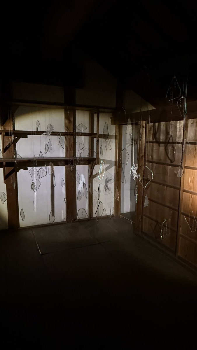 BIWAKOビエンナーレにきてます。

写真は妻のさなちゃんの作品<a href="/Sana_Miyuki_/">みゆき さな</a>