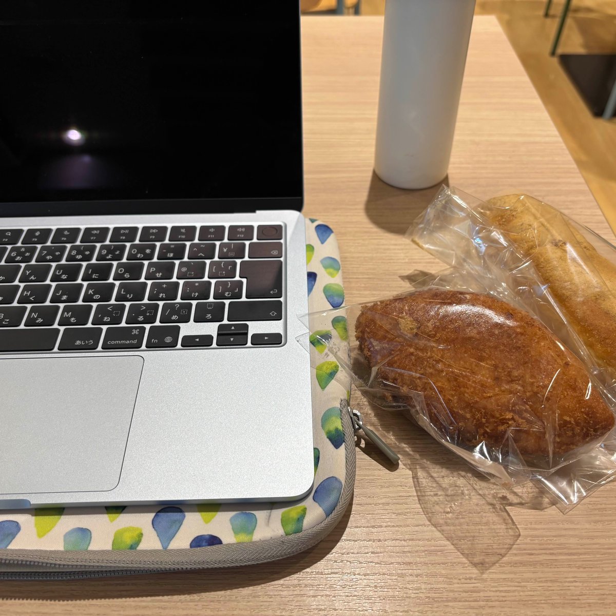 pgtsuda's tweet photo. 【在校生向け匿名アンケート協力依頼！所要時間約5分！】 
津田塾生の皆さん、勉強をする時に食べ物や飲み物を用意しますか？津田塾生がどのように勉強するのかアンケートを行い、結果を記事にて公開します。期日は11月15日です。ご協力お願いいたします！ 
URLはこちらから↓
https://t.co/rI22VqKKJe https://t.co/qyPMtKXTY7