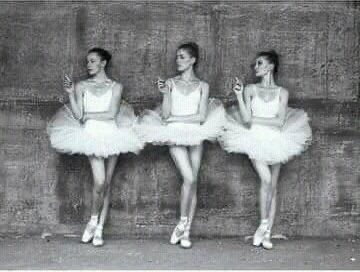 ap528018635's tweet photo. @4RealistJustice Now that’s hilarious 🤣🤣🤣
#Tutus 💅🏼 https://t.co/kjvOZ5Vu7b