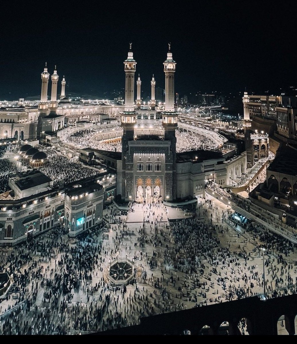 AmtulHafeez1970's tweet image. ﷽

حَسْبِیَ  ﷲُ
 لَآ اِلٰہَ
 الَّاھُوَ 
عَلَیہِ تَوَکَّلْت
 ُ وَھُوَ
 رَبُّ الْعَرْشِ العَظِیْمِ۔
 مجھےاﷲ ہی 
کافی ہے
اس کےسوا
 کوئی معبودنہیں 
میں نےاس پر
 بھروسہ کیا 
اوروہی 
عرشِ عظیم کامالک ہے  
 (سورۃ التوبۃ :١٢٩)

🤍🖤🩶✨🕋✨🩶🖤🤍
#ProphetMuhammad
I LOVE MUHAMMAD 💞