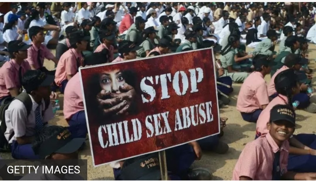 Khurpench_'s tweet image. 16 साल की उम्र में लड़की शराब नहीं पी सकती , 
गाड़ी नहीं चला सकती , वोट नहीं दे सकती , शादी नहीं कर सकती —&amp;gt;

लेकिन अब “माननीय” सुप्रीम कोर्ट सोच रहा है कि क्या वो सेक्स कर सकती है?
क्या यही है हमारी न्याय व्यवस्था की प्राथमिकता?

जब बच्चियों की सुरक्षा, शिक्षा और मानसिक विकास पर…