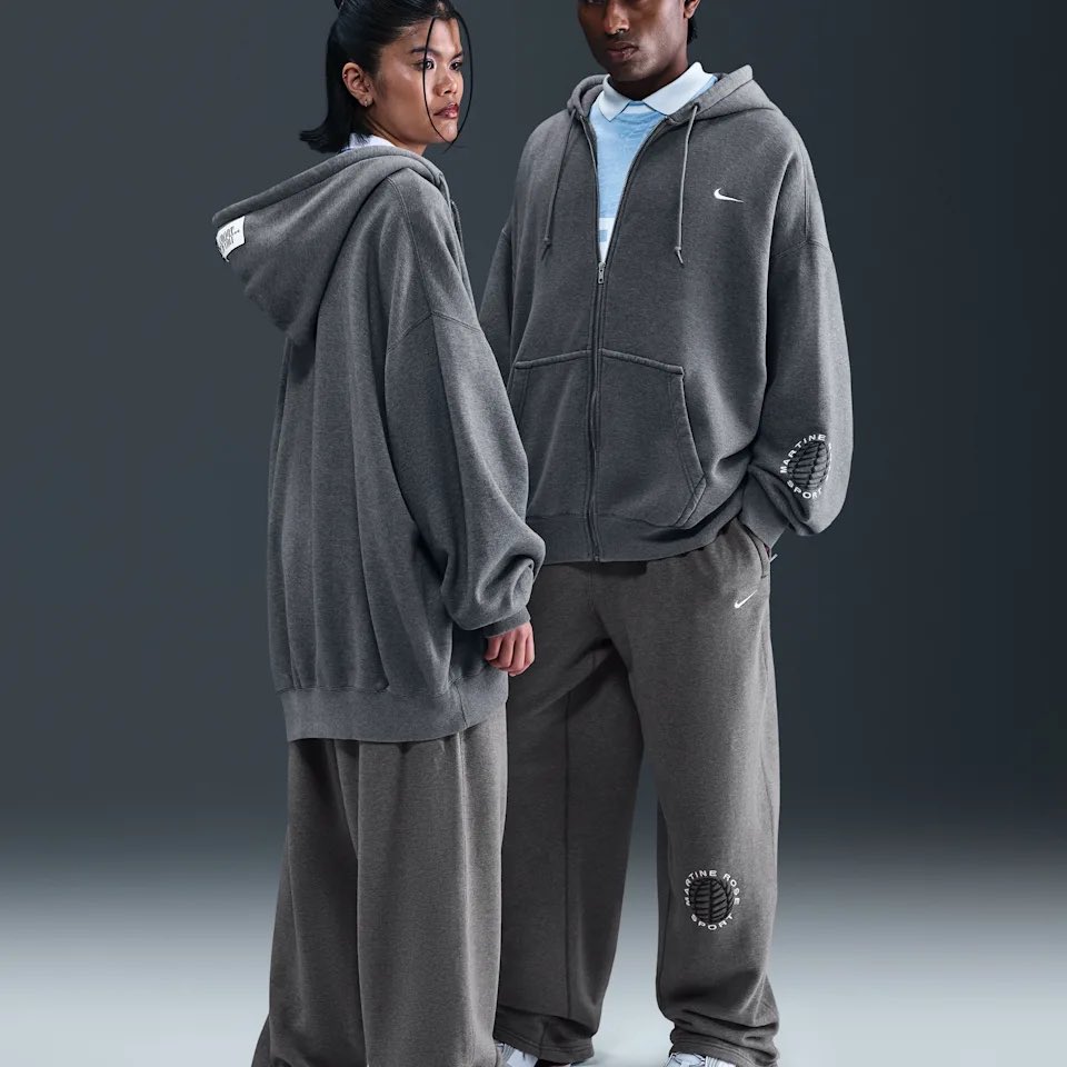 gotemonline's tweet image. Ad: Men&apos;s Fleece Pants Nike x Martine Rose Sport

📝 Dropping on (10/30) at 10 AM EST / 7 AM PST for $180.00 via @nikestore

🔗 bit.ly/4oI4YQK