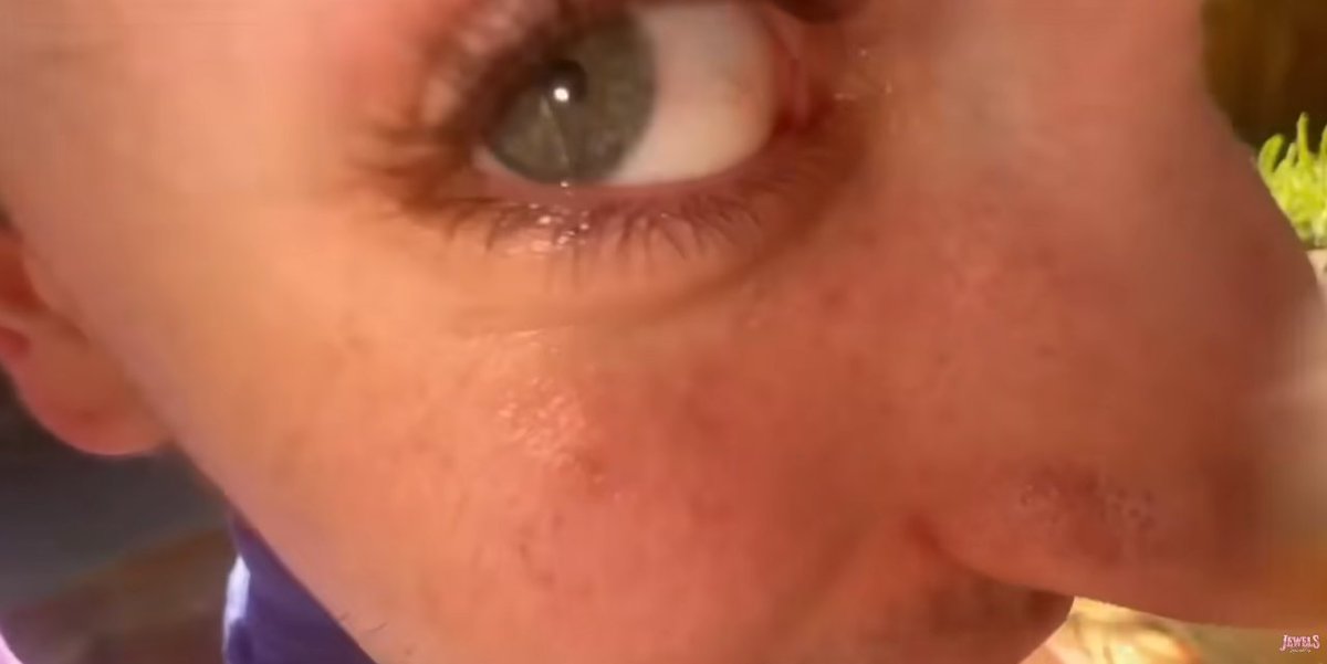 pov: your a delectable sweet treat ready to be eaten