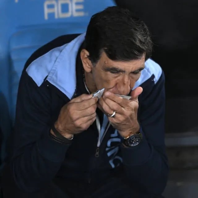 chichoRC_'s tweet image. Orgulloso de Gustavo, orgulloso de esta gente y orgulloso de este equipo.

Vamos Racing la re puta madre