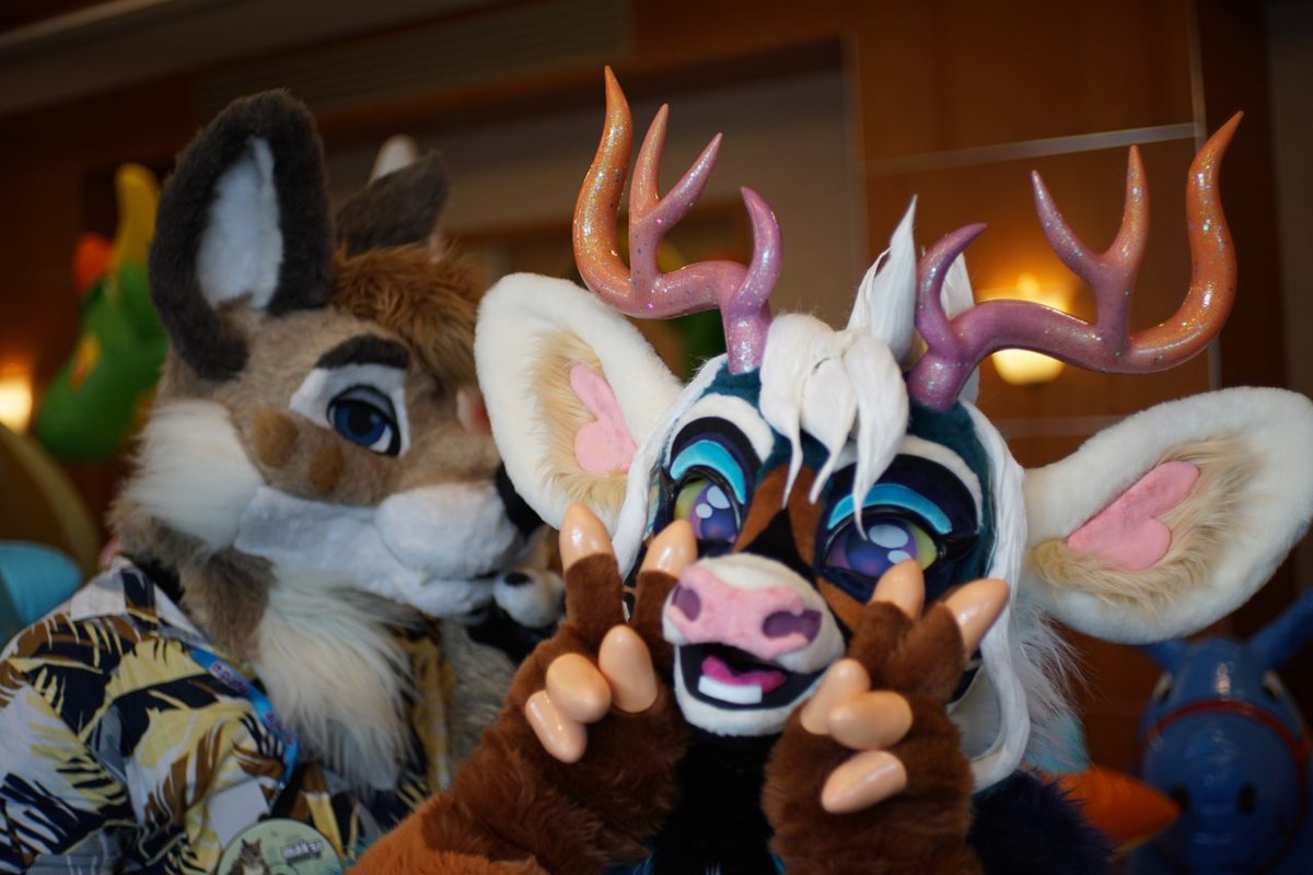 Will be at Infurnity with the deer! Come say hi and get a hug ❤️
