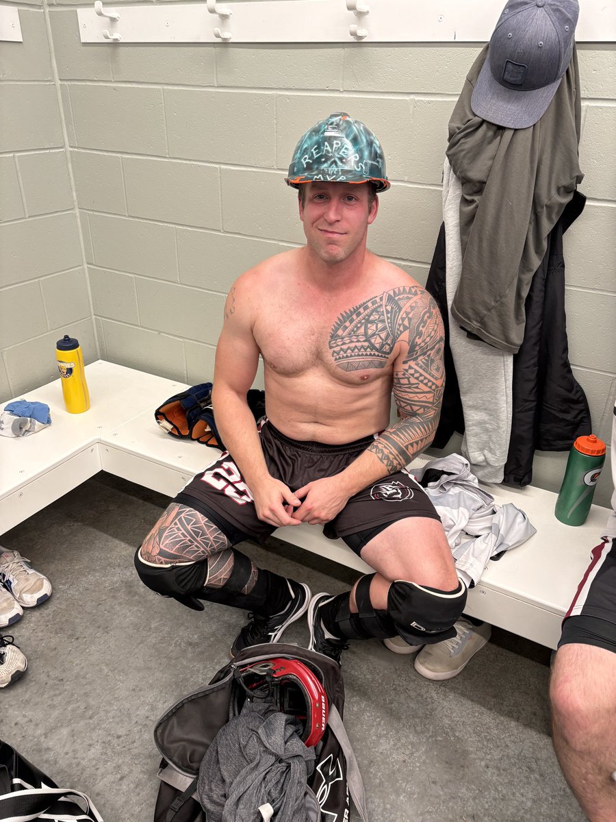 7-2 win tonight over the Blackouts! Chris Clark scored in his season debut, which earned him the #ReaperOfTheGame!
