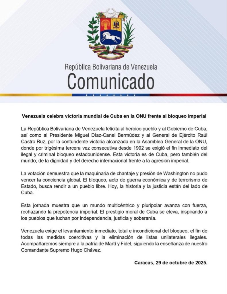EmbaVESaudiA's tweet image. Venezuela felicita al heroico pueblo y al Gobierno de Cuba, por la contundente victoria alcanzada en la Asamblea General de la ONU, donde por trigésima tercera vez consecutiva desde 1992 se exigió el fin inmediato del ilegal y criminal bloqueo estadounidense.