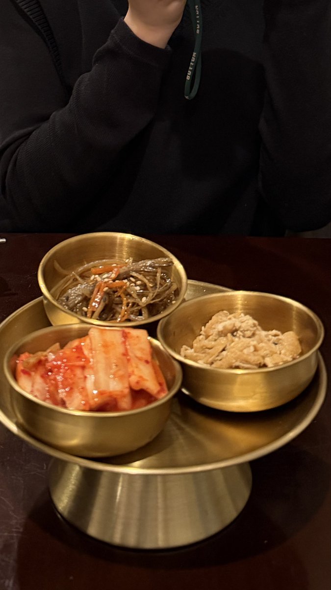 manami_visual's tweet image. #モデルは何食ってんの
ヴィーガンのフォトグラファーと行けた
精進料理寄り韓国料理
練馬✨
 ホットクの上のアイスは雑食な私の。