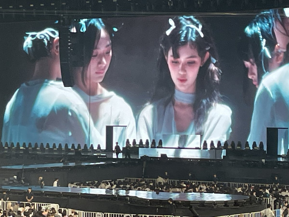 ฉันจะไม่ตายจนกว่าจะได้ดูคอนเสิร์ต NJZ