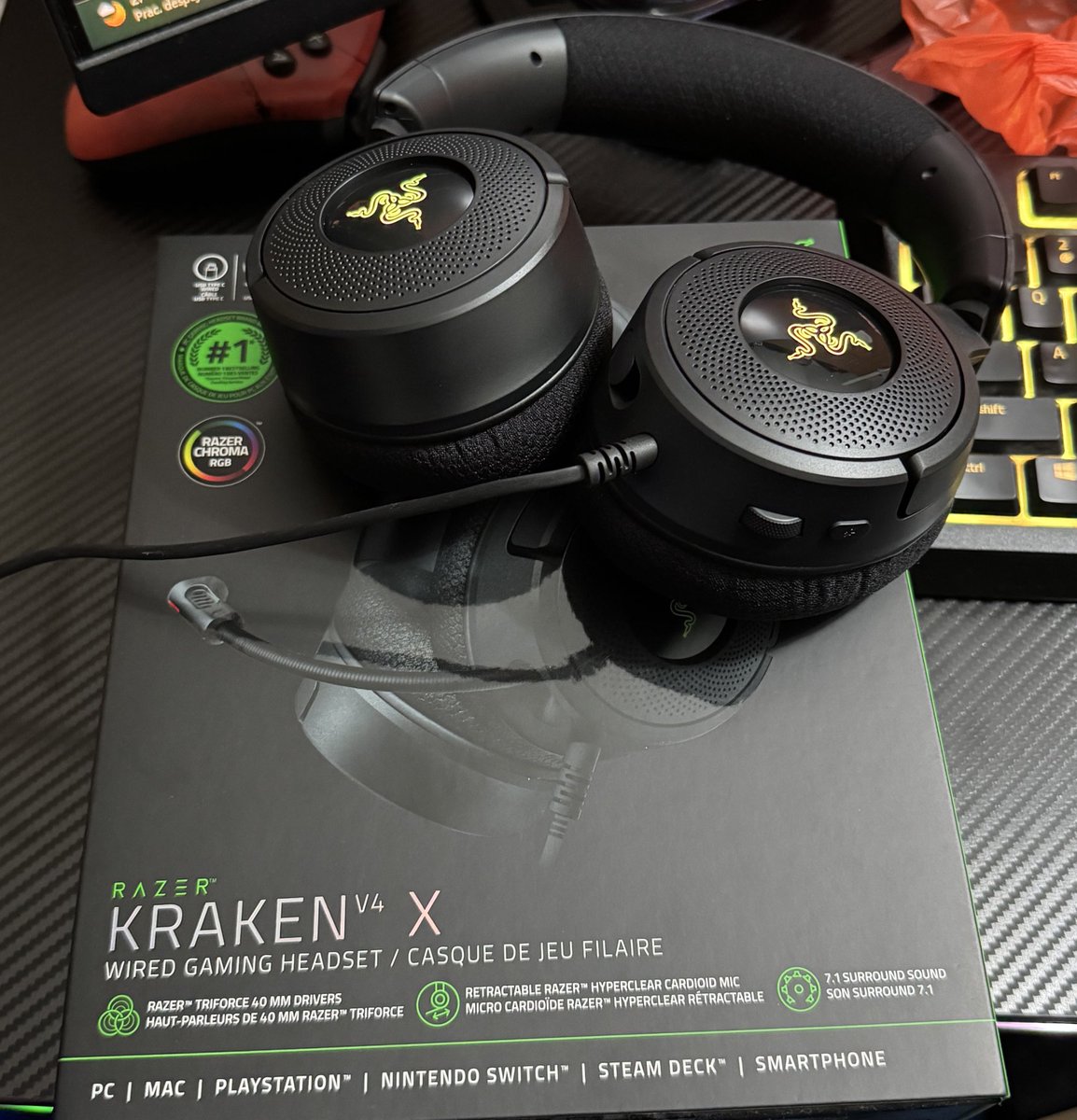 Big dubs to ma gf! She’s amazing! I love them! It a bday gift! 🎁