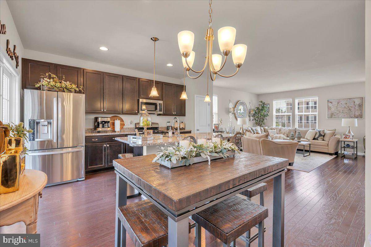 FamousJohnny's tweet image. 453 DOGWOOD DR, Deptford, NJ 08096 just sold! Contact us for assistance in doing the same with your property. It would be our pleasure to work with you.