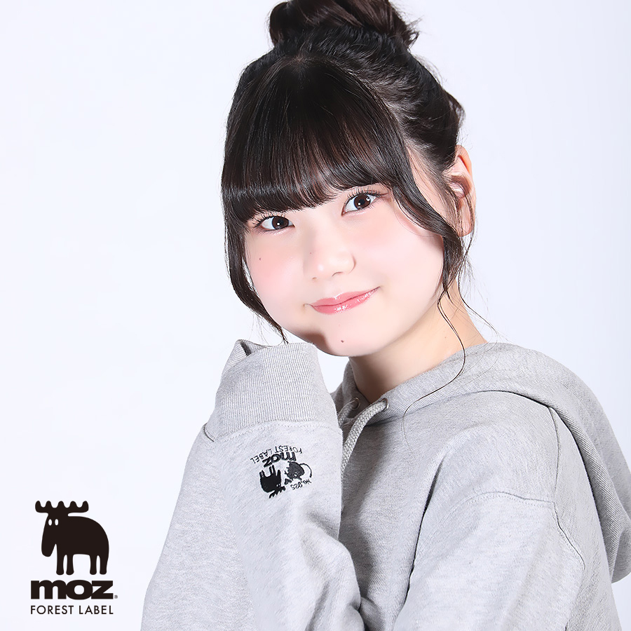 moz_forestlabel's tweet photo. 毎田暖乃さんとのコラボアイテムが
大好評予約受付中➰🎶
プルオーバーパーカー
スウェットパンツ
キャップをリリース!
【🔗】
https://t.co/uRxxzzVaBv
#moz #mozFORESTLABEL #mozsweden #モズ #毎田暖乃 https://t.co/zzIYagPNPH