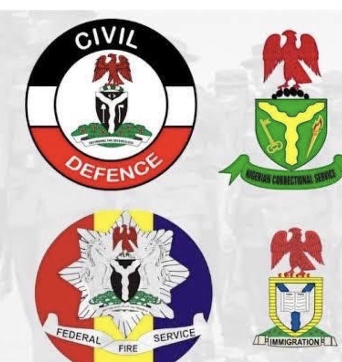 UNCLE DEJI™️ tweet media