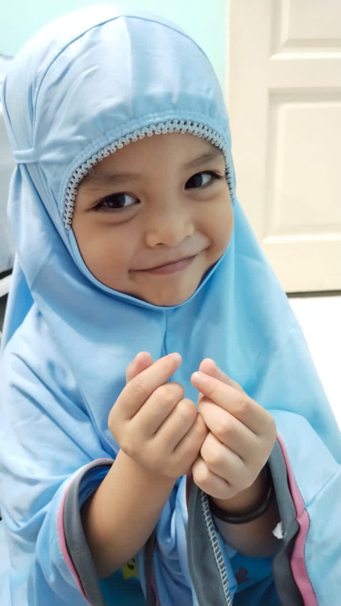 udinezz's tweet photo. Sejuk perut mommy..🫰🫰 https://t.co/o9HQP1kTuc